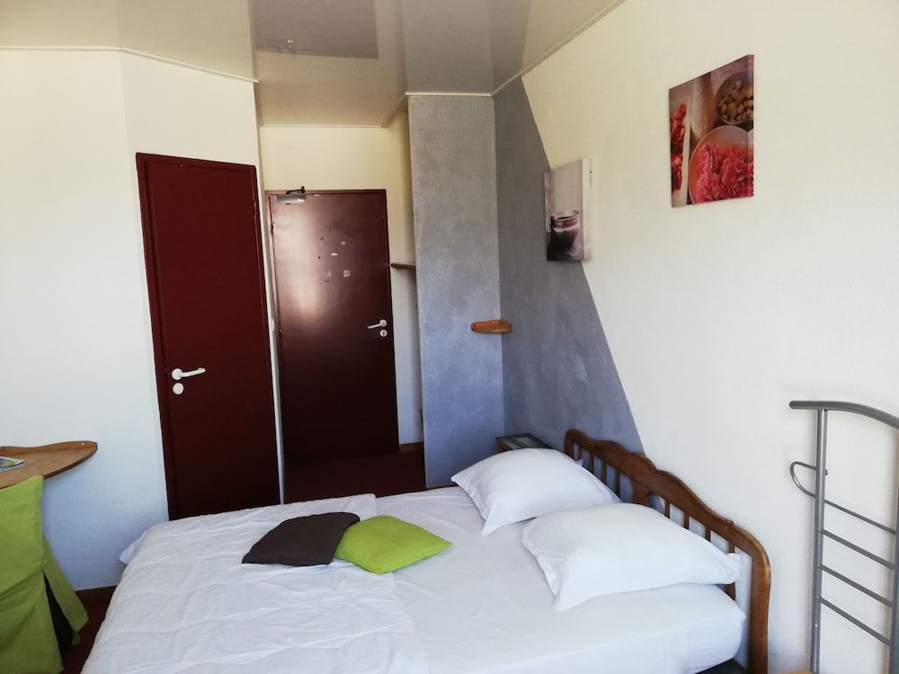 L'auberge D'eygliers Triple Room, Private Bathroom, Mountain View (hôtel 2 étoiles) 3