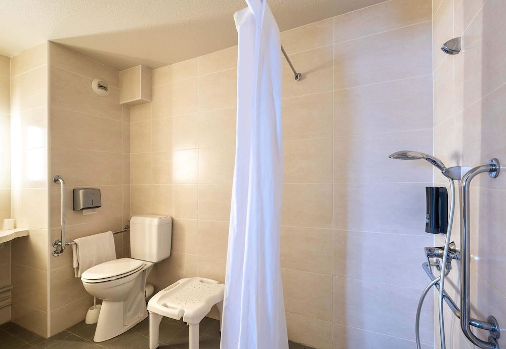 B&B HOTEL Angers 1 Beaucouzé Double Room, Accessible, Non Smoking 5