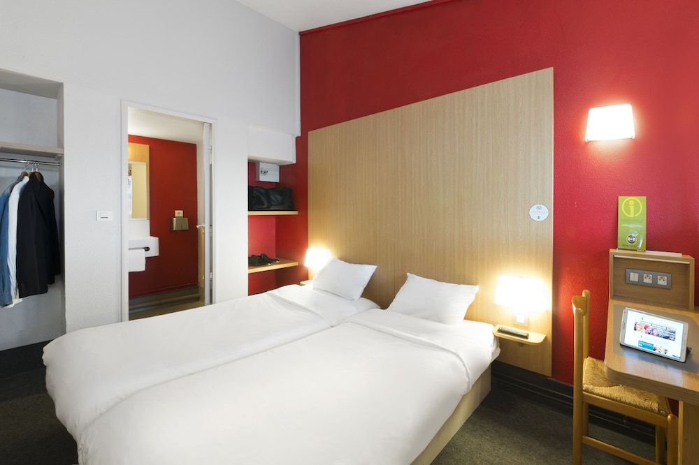 B&B HOTEL Vannes Est Golfe du Morbihan Twin Room, Non Smoking 2