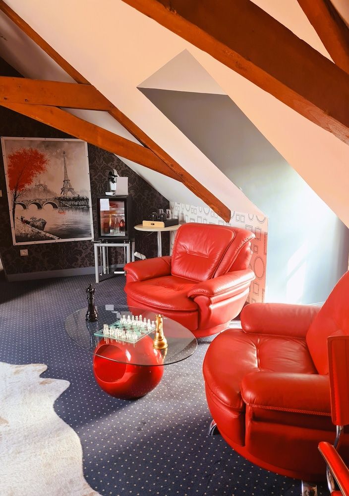 Châtellerie de Schoebeque Deluxe Suite, Bathtub 2