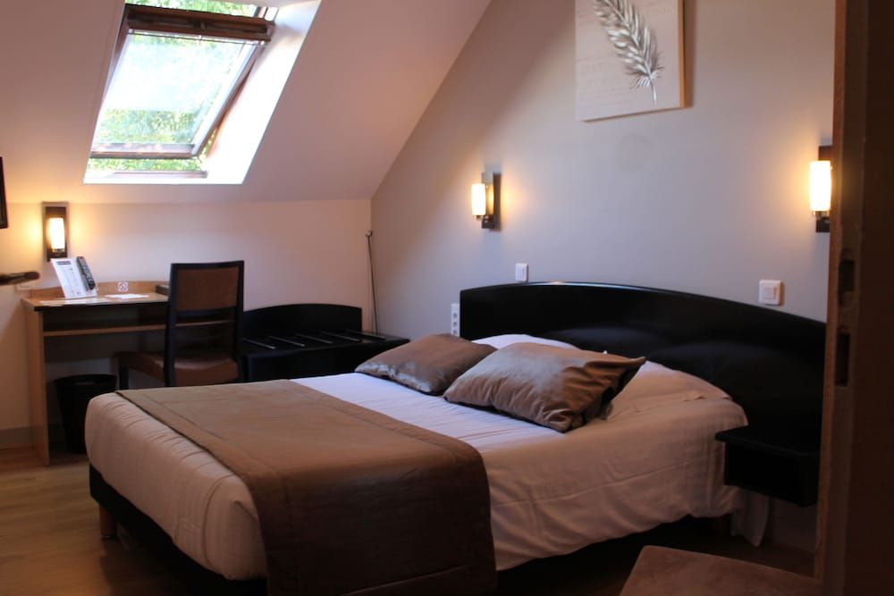 Hotel Le Bayeux Superior Double Room 2