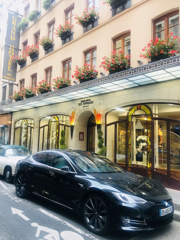 undefined Grand Hotel Des Terreaux 8