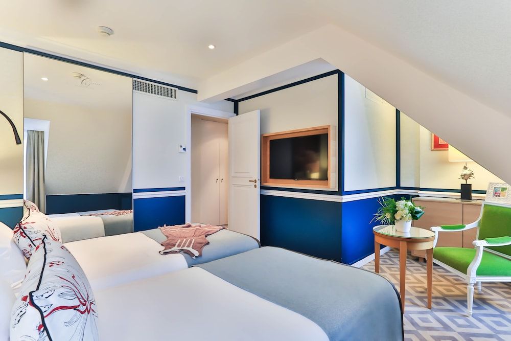 Deluxe Suite 1 Bedroom