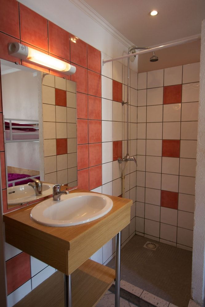 undefined Bastille Hostel 4