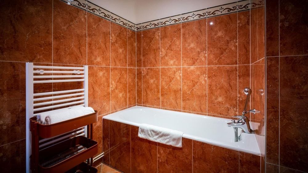 Hotel Des Deux Clefs Comfort Double Room 7