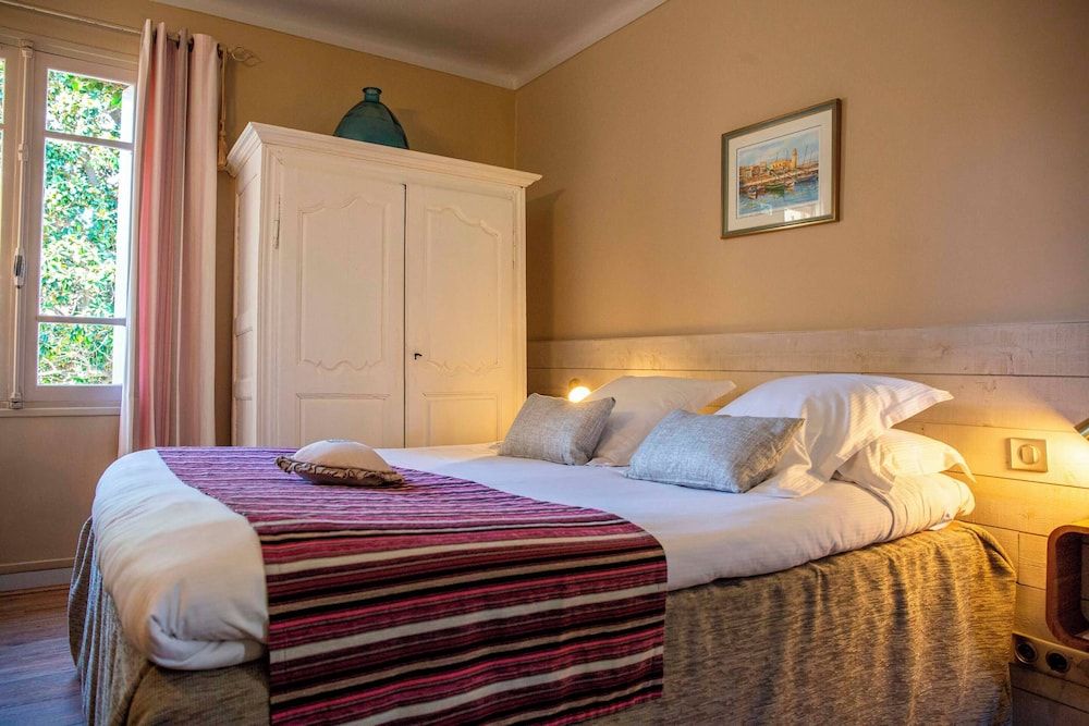 Hôtel La Casa Païral Classic Double Room 4