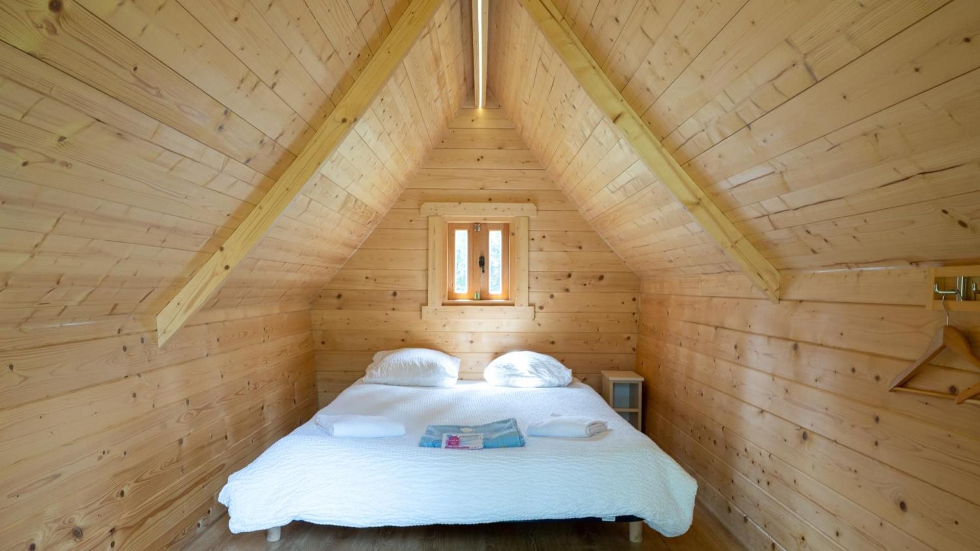  Troll Lodge +
