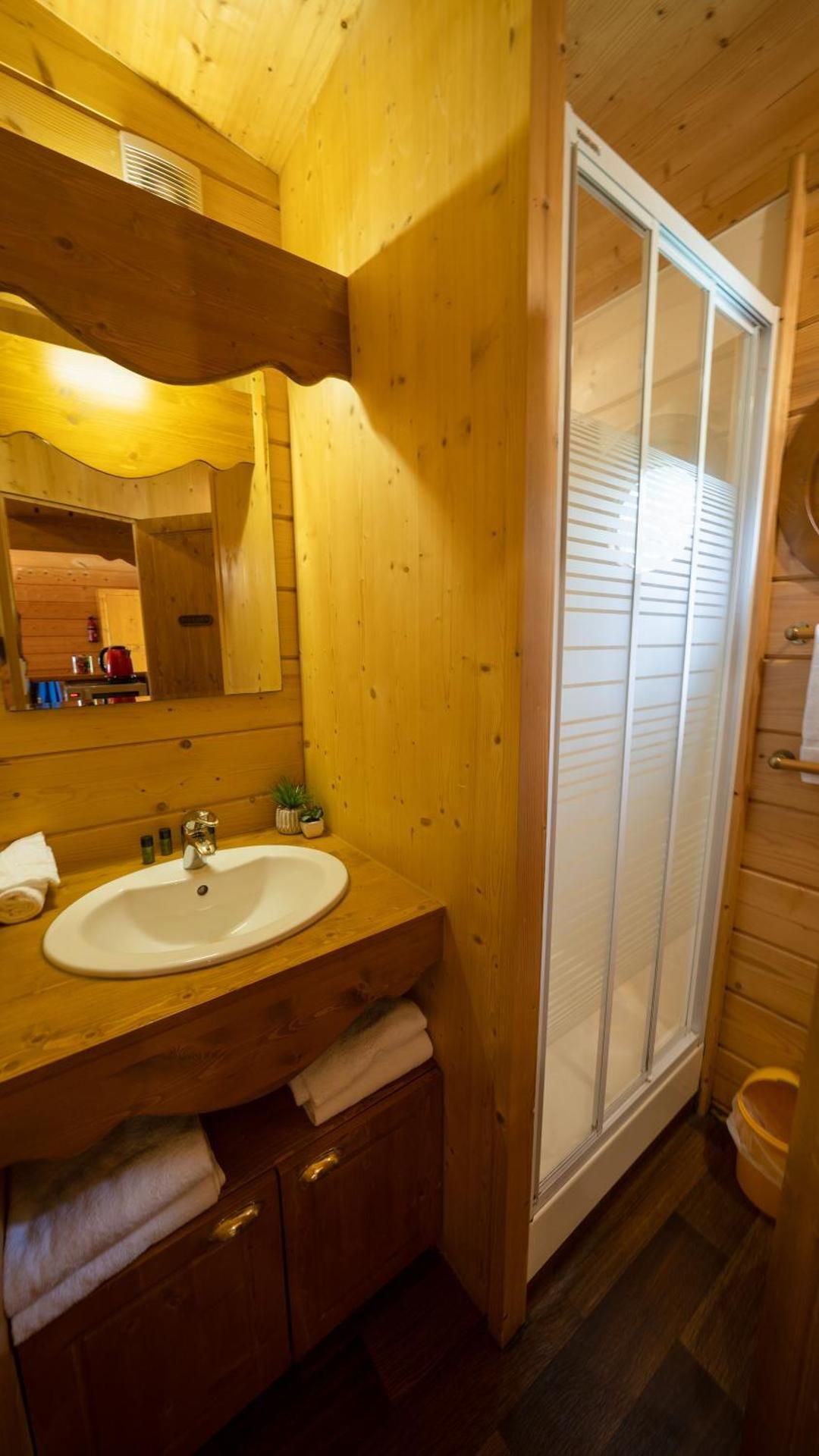 Sam Cabin