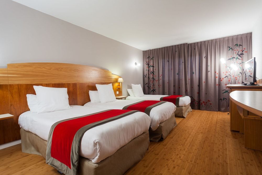 C Suites Junior Suite (Triple)