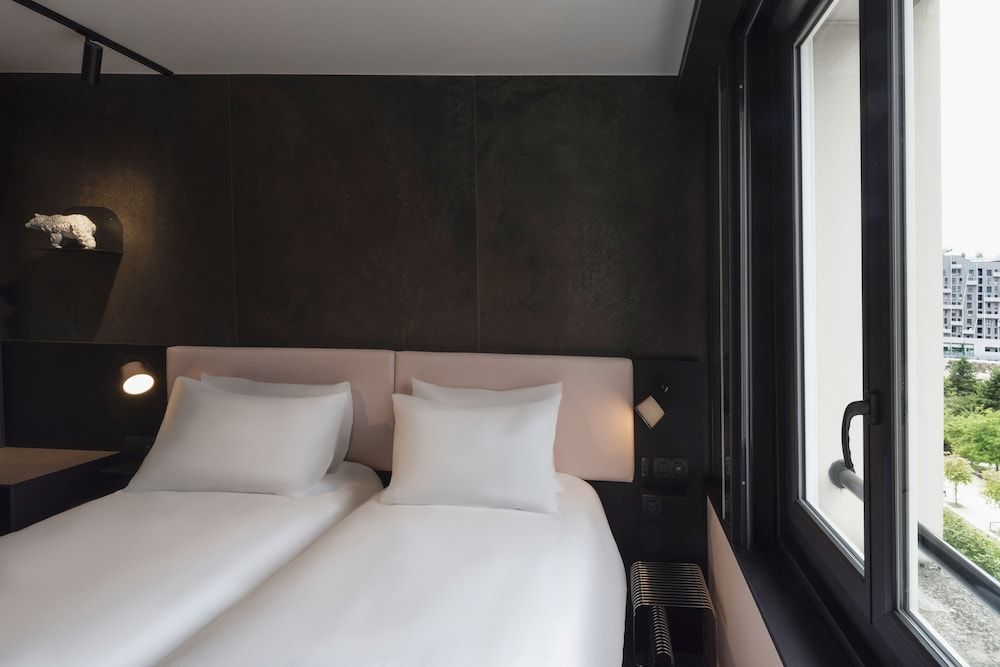 Tribe Paris Batignolles Comfort Room, 2 Twin Beds 3