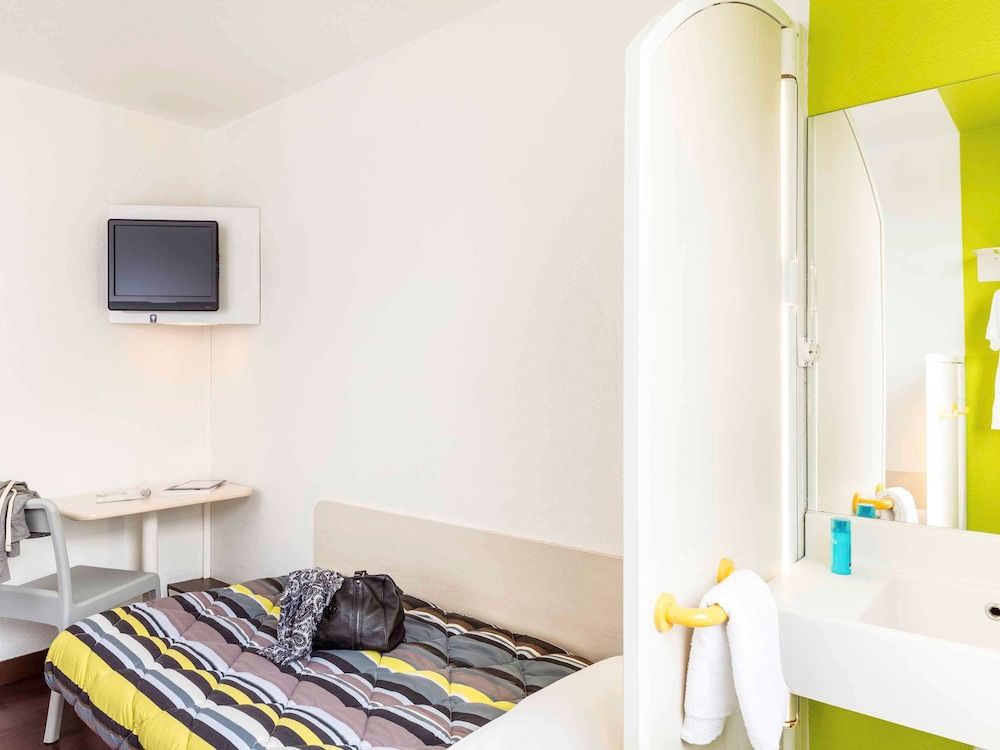 hotelF1 Paris Porte de Montreuil Room, 2 Twin Beds (Side Car) 8