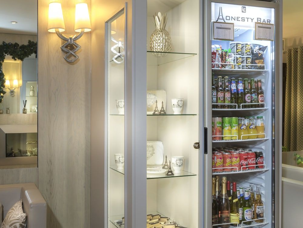 undefined Hotel Longchamp Elysees 9