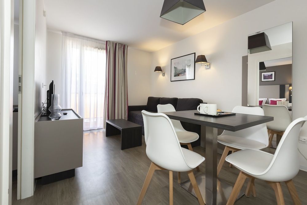 Appart Hotel Odalys City Colmar La Rose d'Argent Apartment, 1 Bedroom, Balcony (4 People)