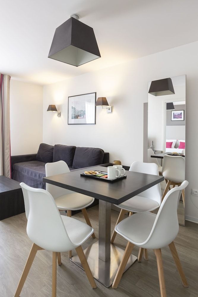 Appart Hotel Odalys City Colmar La Rose d'Argent Apartment, 1 Bedroom, Balcony (4 People) 2