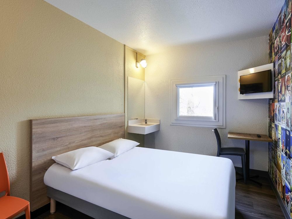 Room, 1 Double Bed (Side Car)