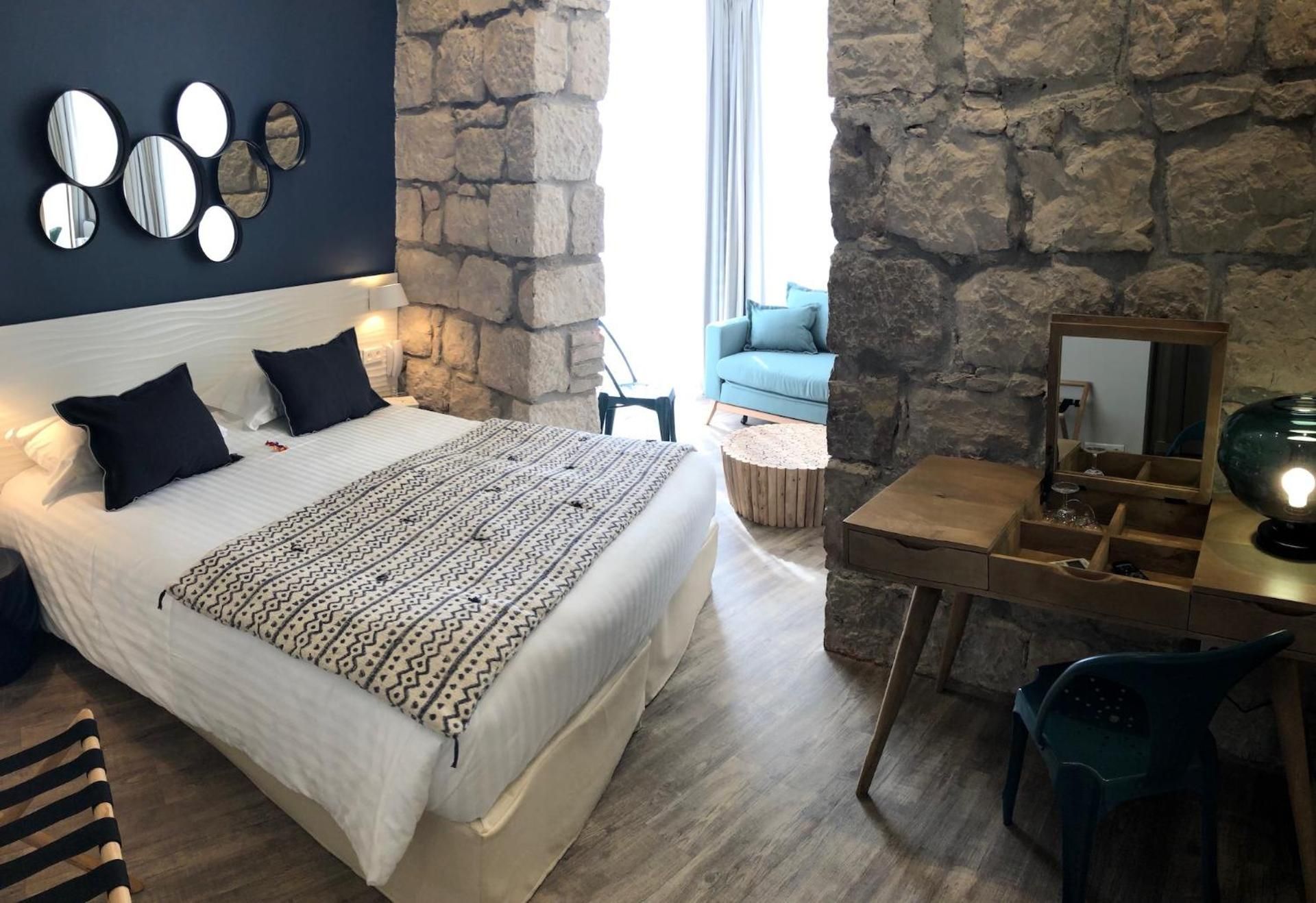 Junior Suite with Pool View
