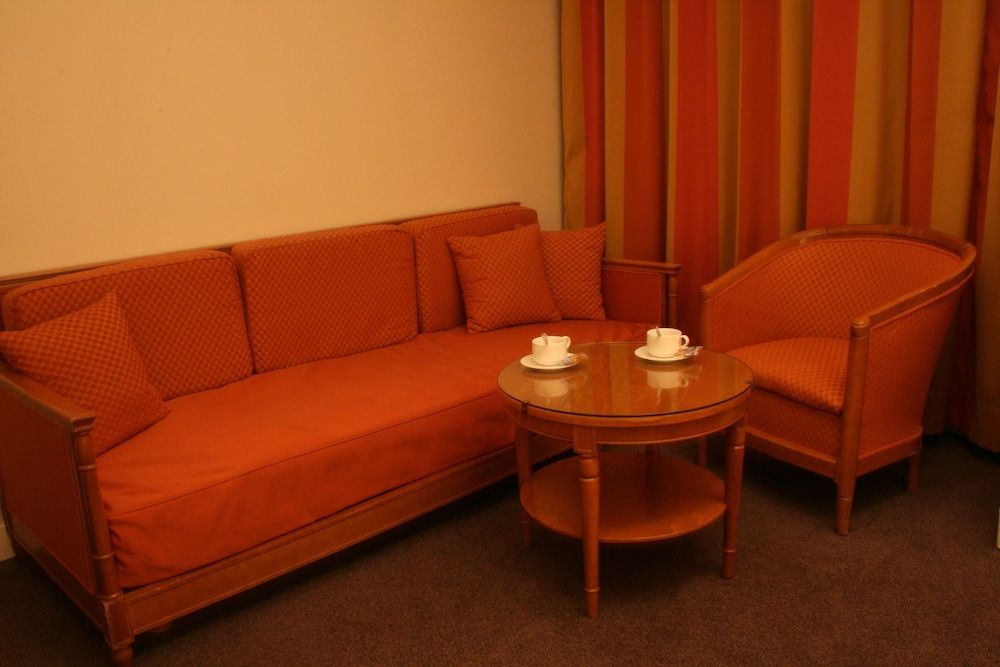 Le Grand Monarque Junior Suite 4