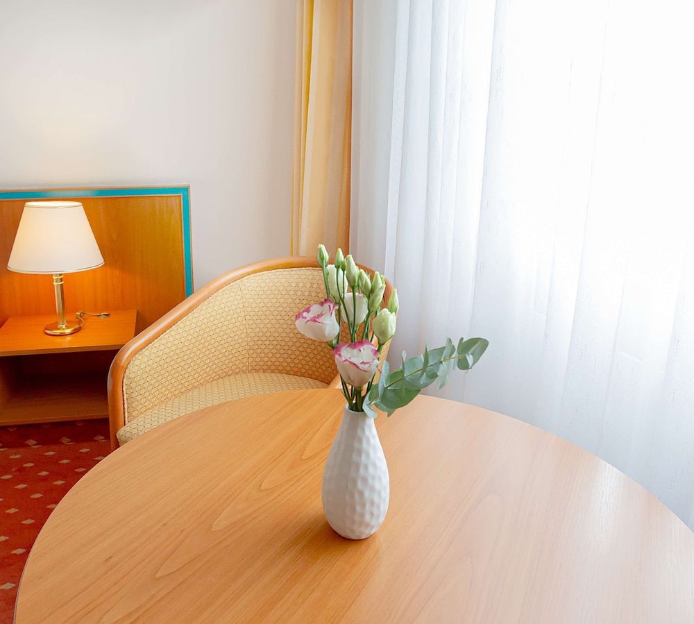 Dorint Hotel Leipzig Standard Room 5