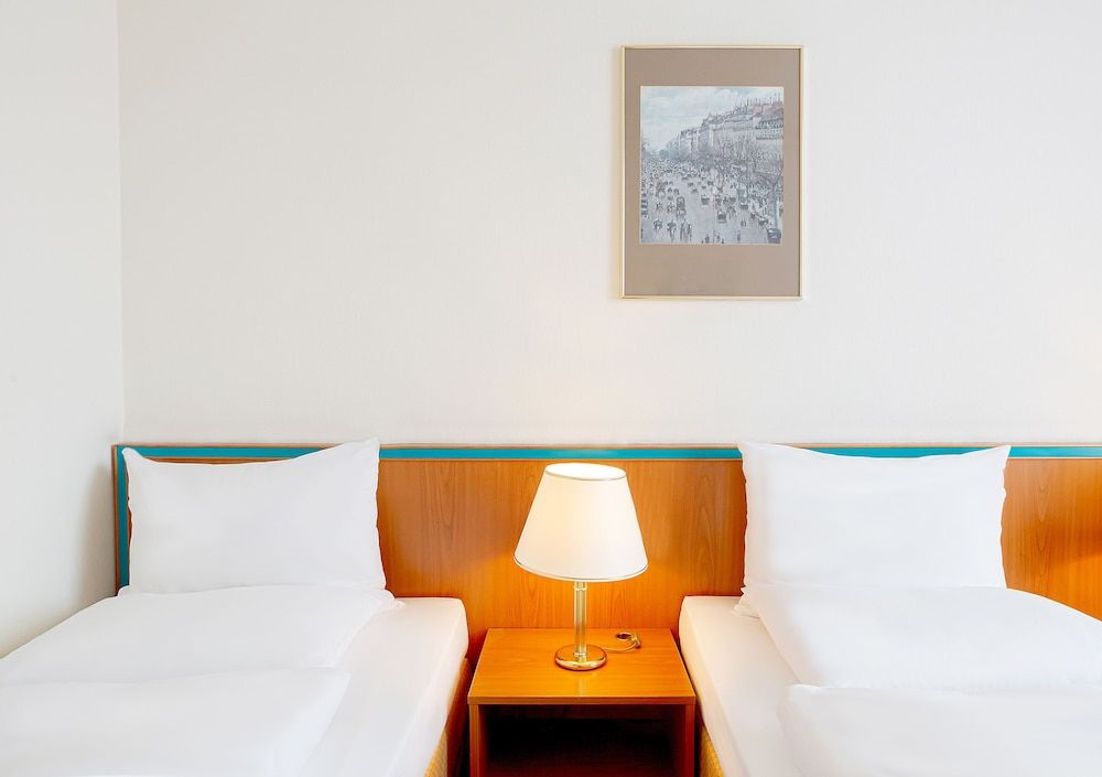 Dorint Hotel Leipzig Standard Room 2