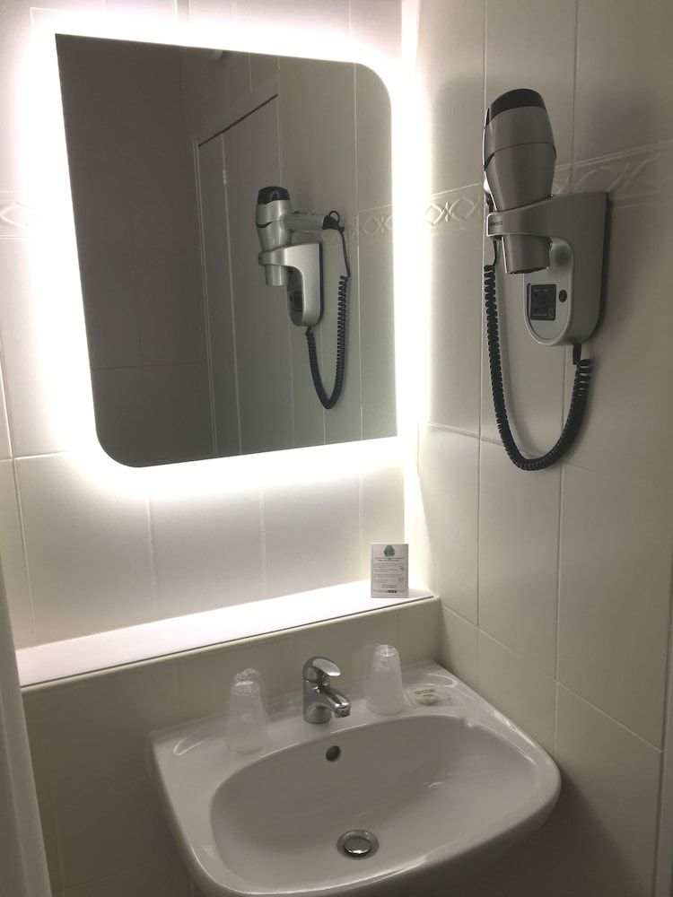 KYRIAD LILLE GARE - Grand Palais Standard Room, 2 Twin Beds 4