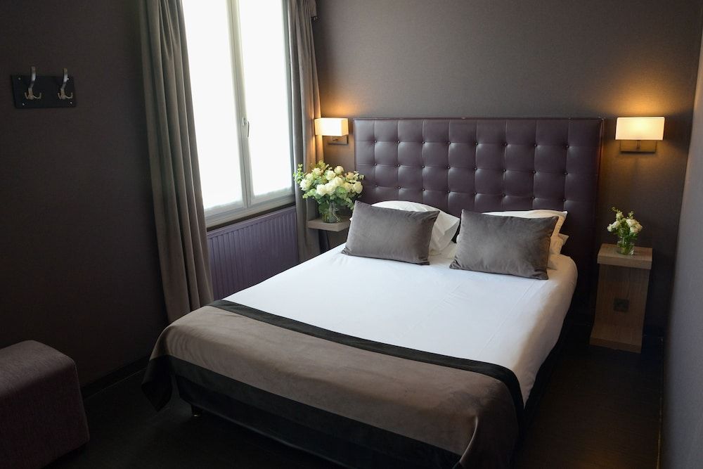 undefined Hotel Saint Charles Paris 3