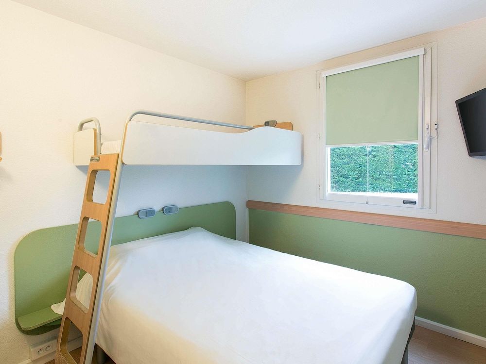 Triple Room, Multiple Beds