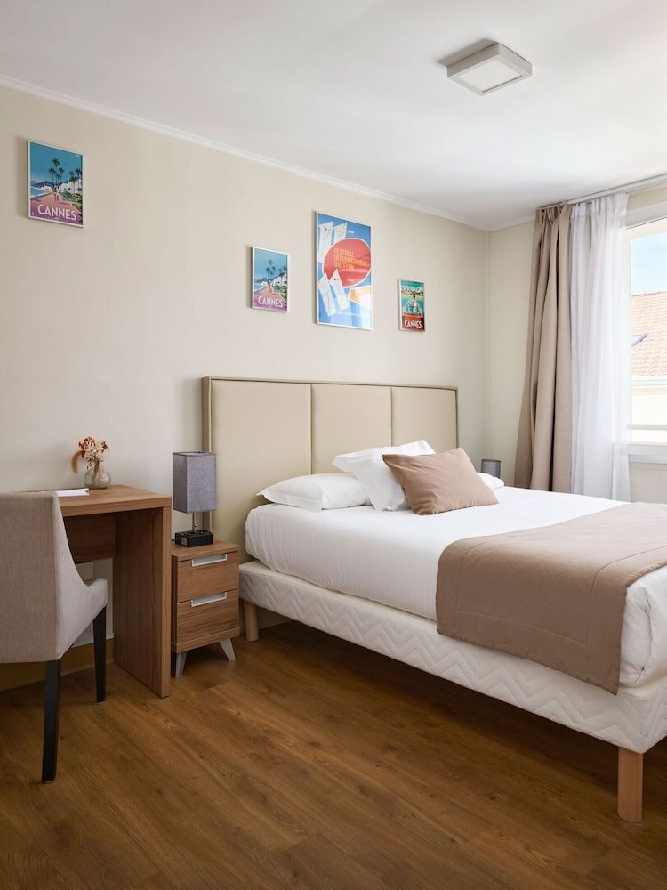 Des Congrès et Festivals Comfort Double Room, 1 Double Bed 2