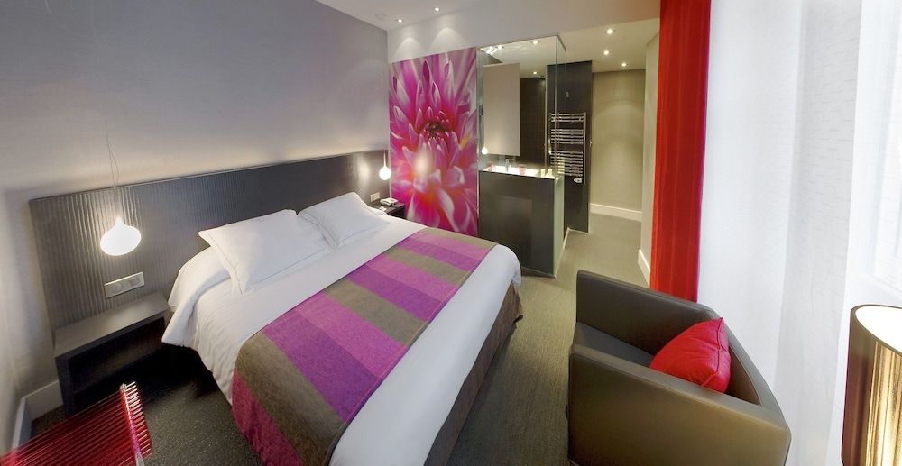 Chapeau Rouge par William Frachot Initiale Room with Spa access 2