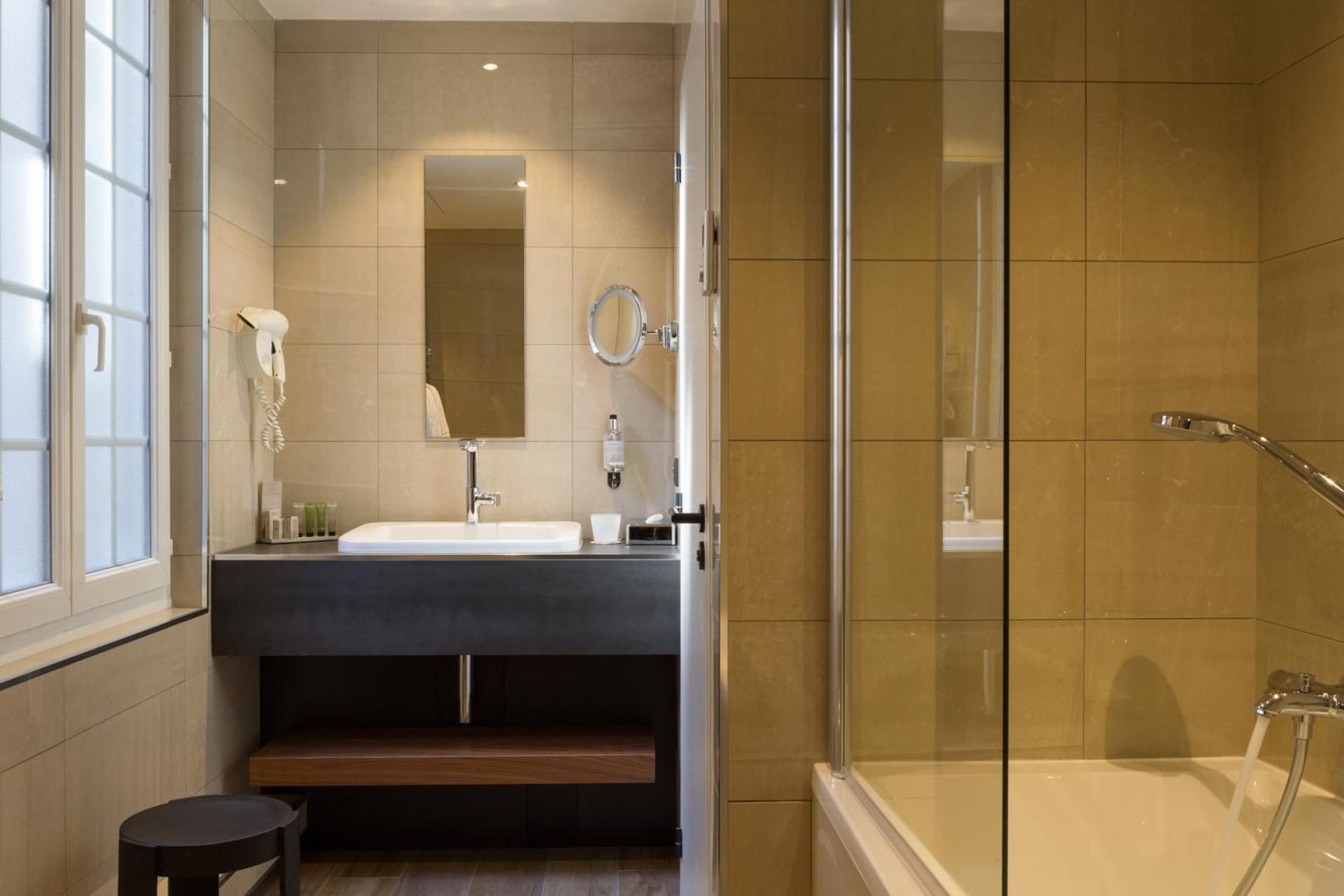 Junior Suite (4 Adults)