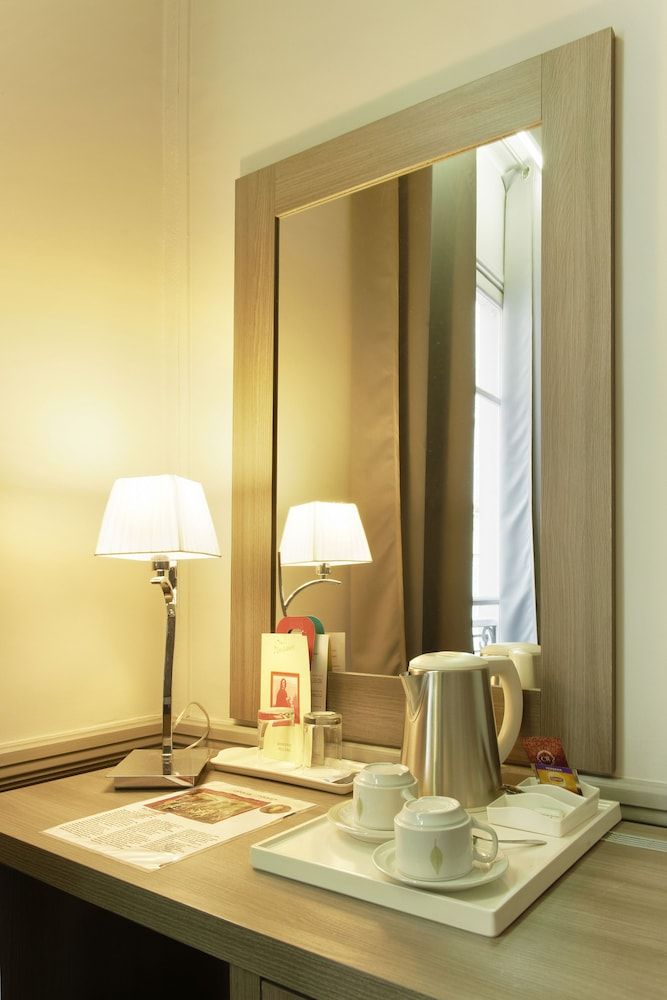 Hôtel Poussin Double or Twin Room 20