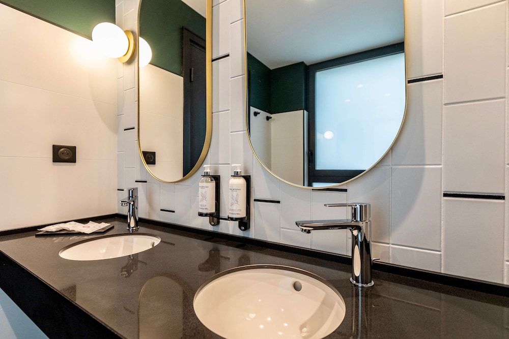 Best Western Plus Crystal, Hotel & Spa Deluxe Room, 1 King Bed, Non Smoking (Larger Room;Twin bed on request) 7