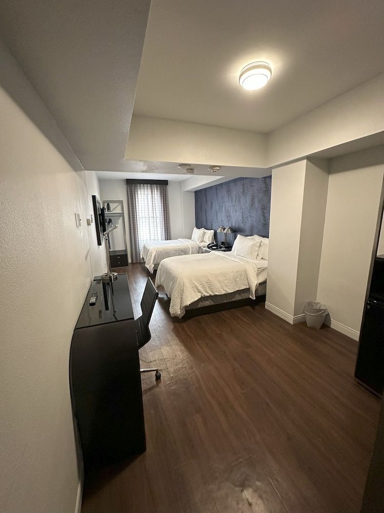 Standard Room, 2 Double Beds