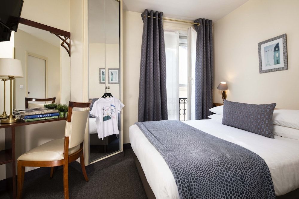 undefined Grand Hotel des Balcons 3