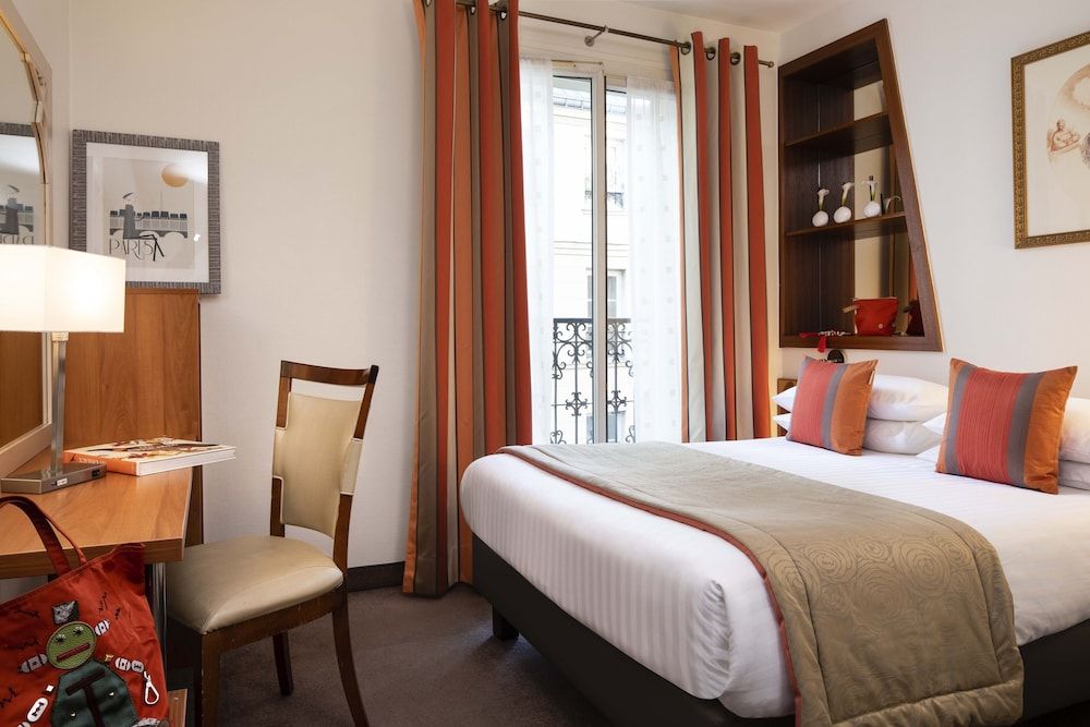 undefined Grand Hotel des Balcons