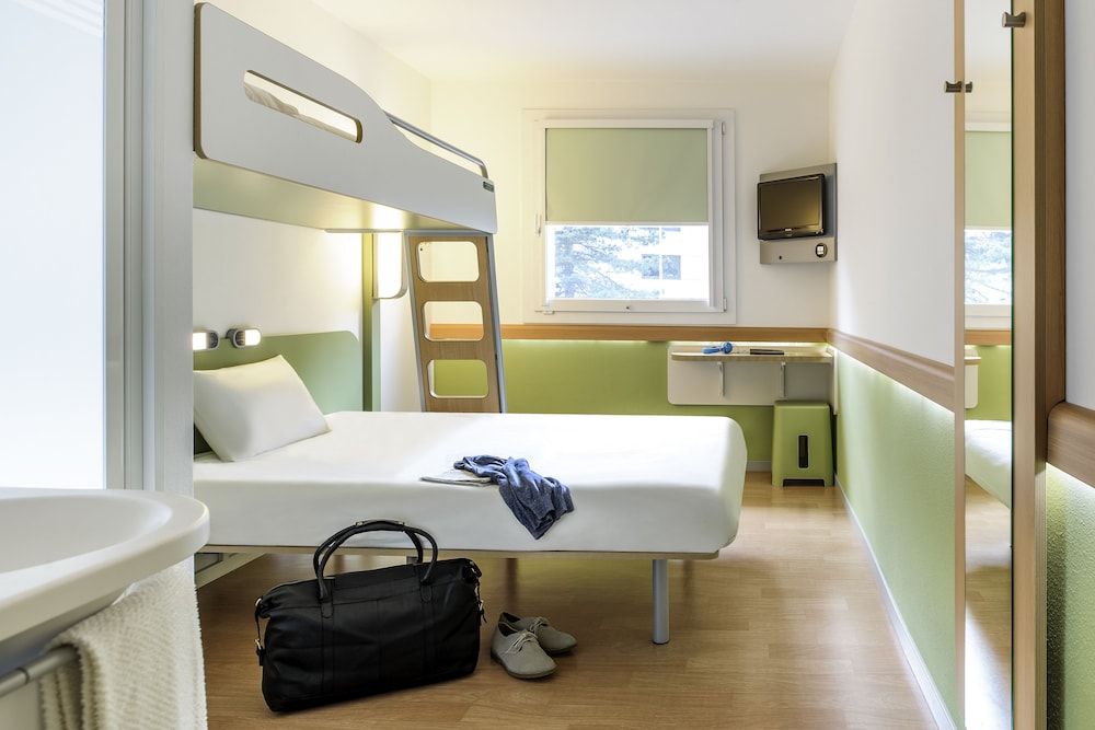 Triple Room, Multiple Beds