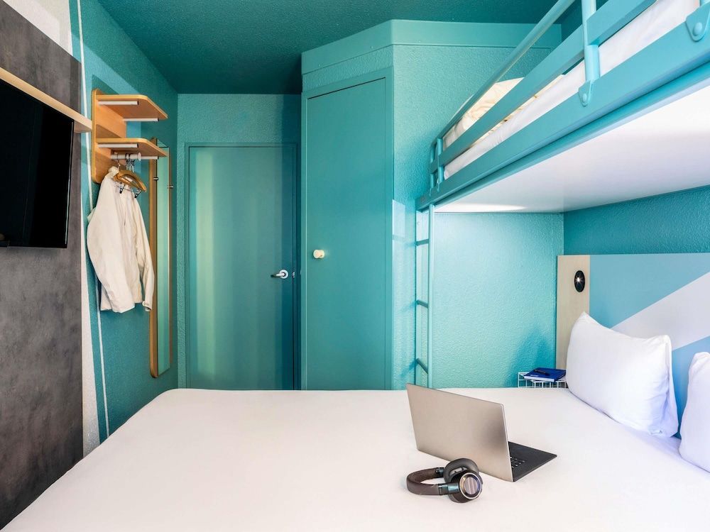 Triple Room, Multiple Beds