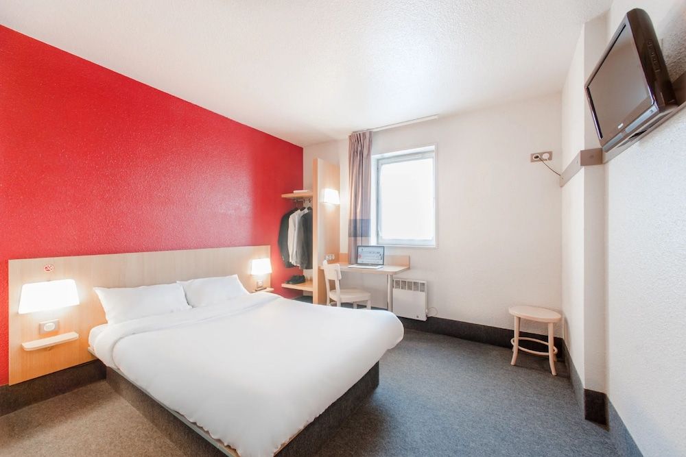 Kyriad Direct Clermont Ferrand Nord - Gerzat Standard Room, 1 Double Bed