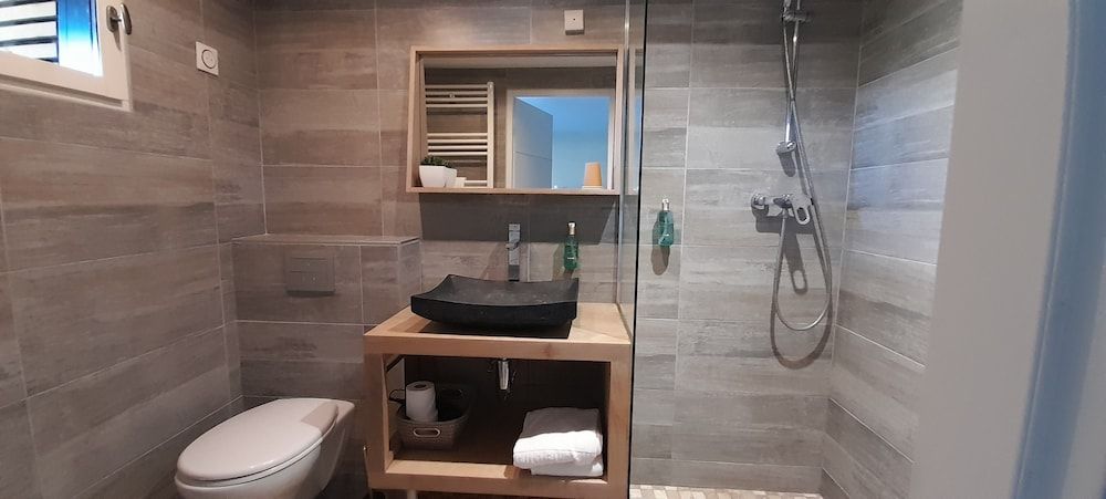 Hôtel Quai des Pontis Room (Quadruple Room Garden View) 2