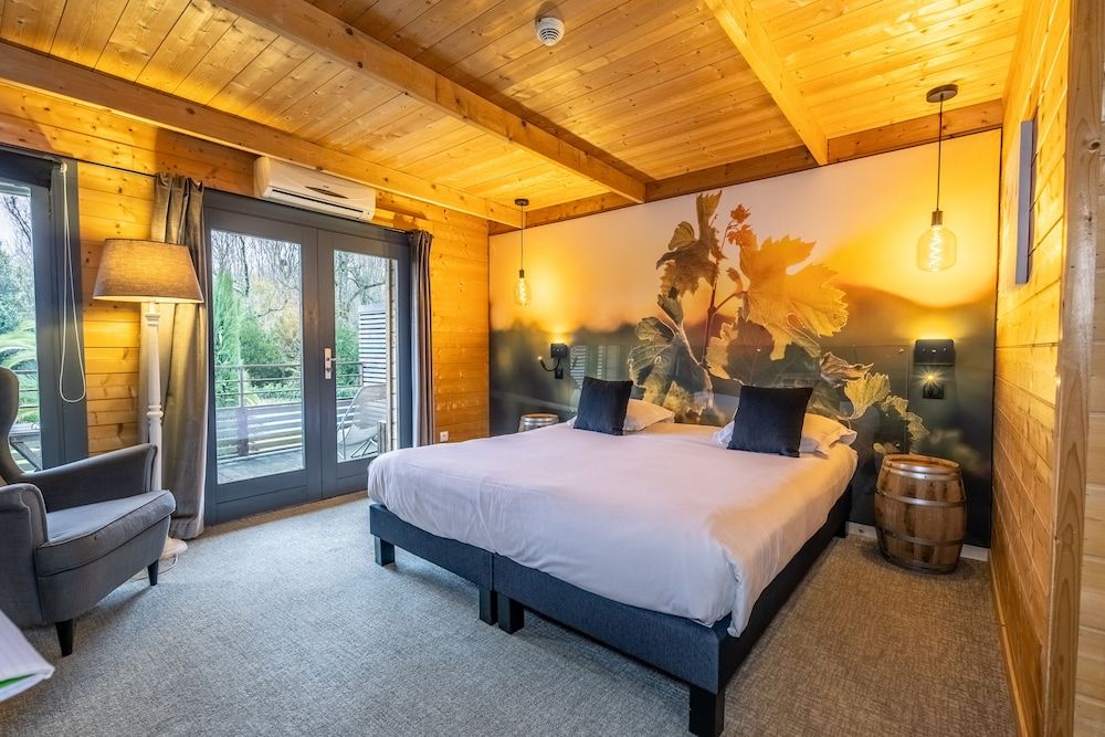 Hôtel Quai des Pontis Room River View 4