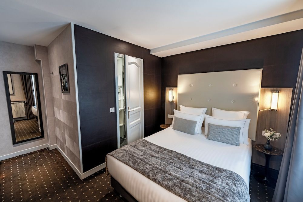 Hôtel de La Paix Tour Eiffel Classic Double Room 2