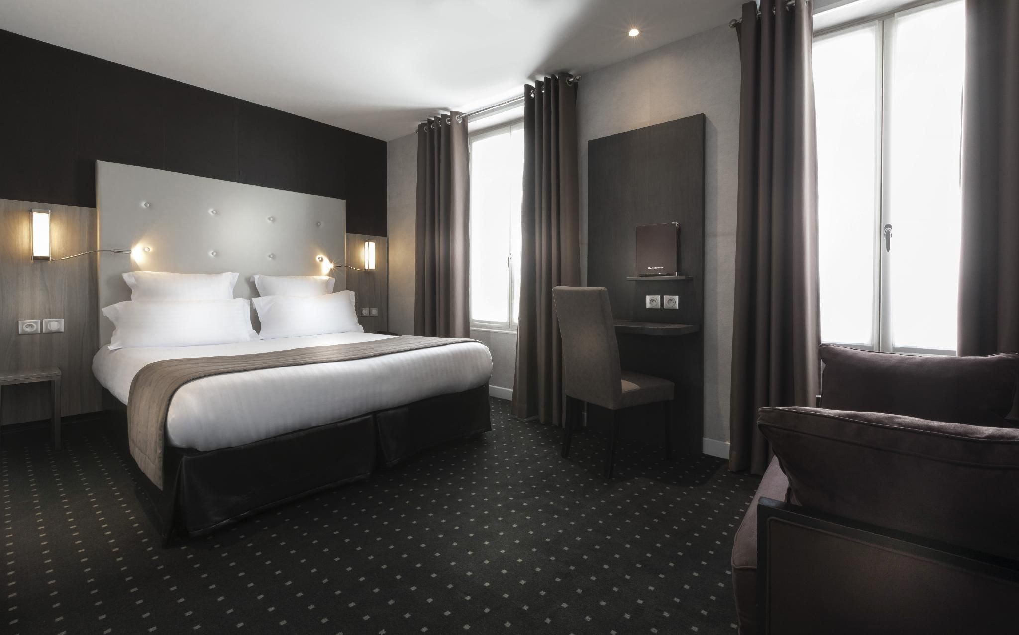 undefined Hôtel de La Paix Tour Eiffel 5