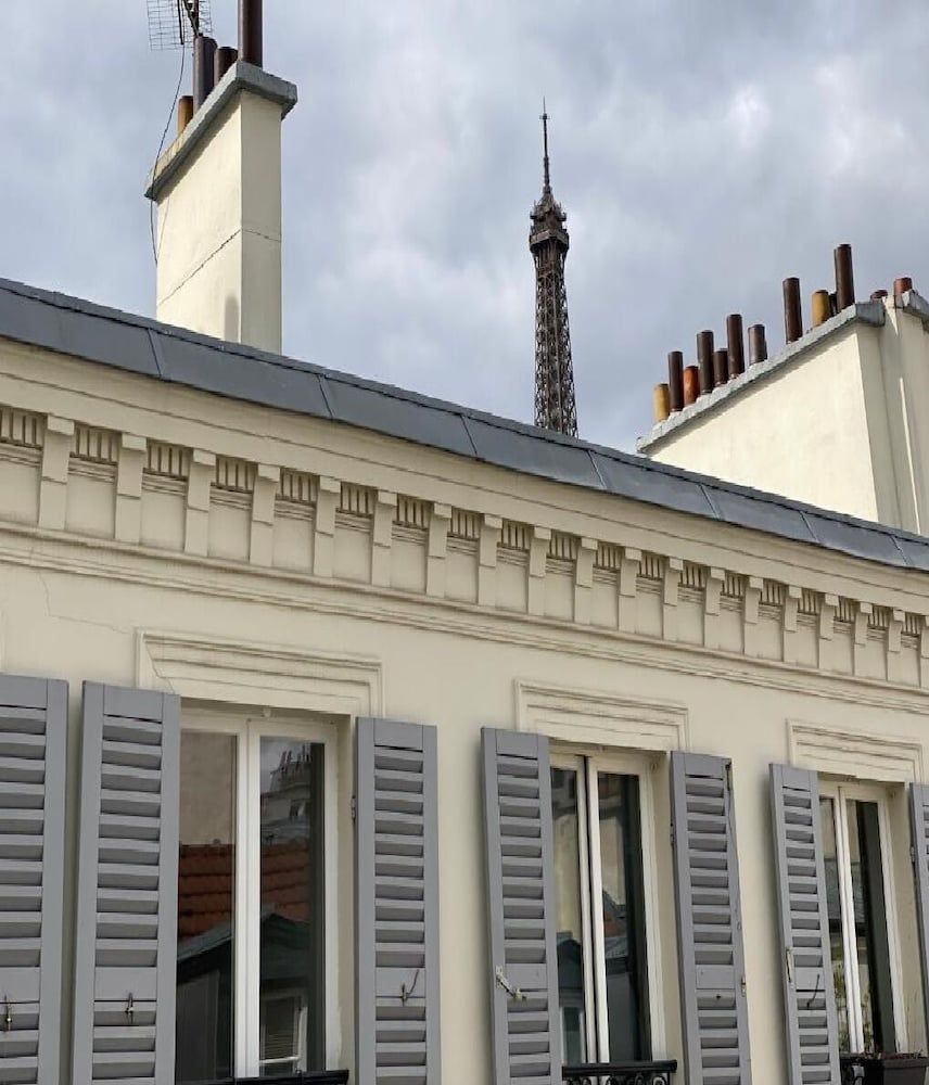 undefined Hôtel de La Paix Tour Eiffel 3