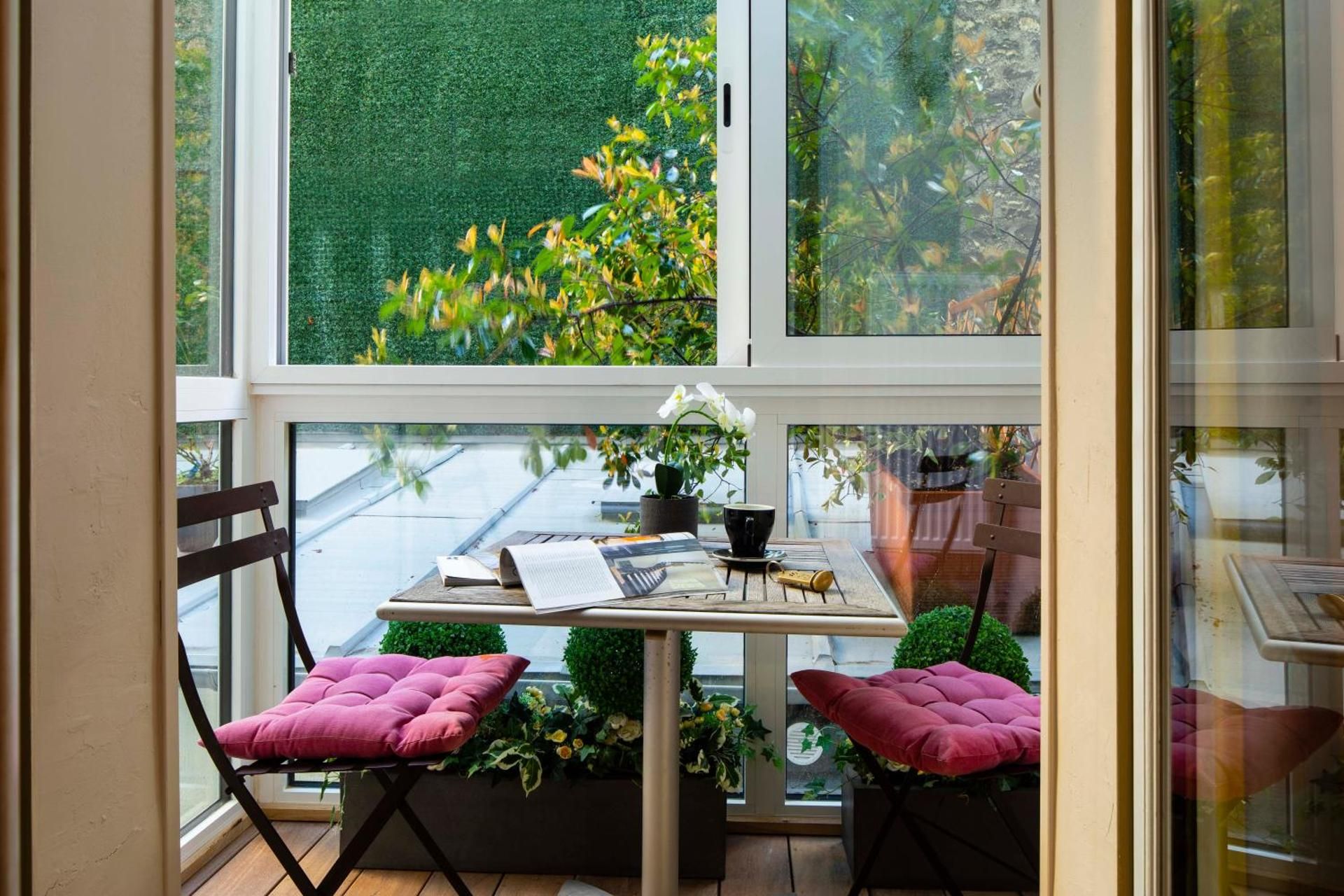 Quadruple Room with Terrace