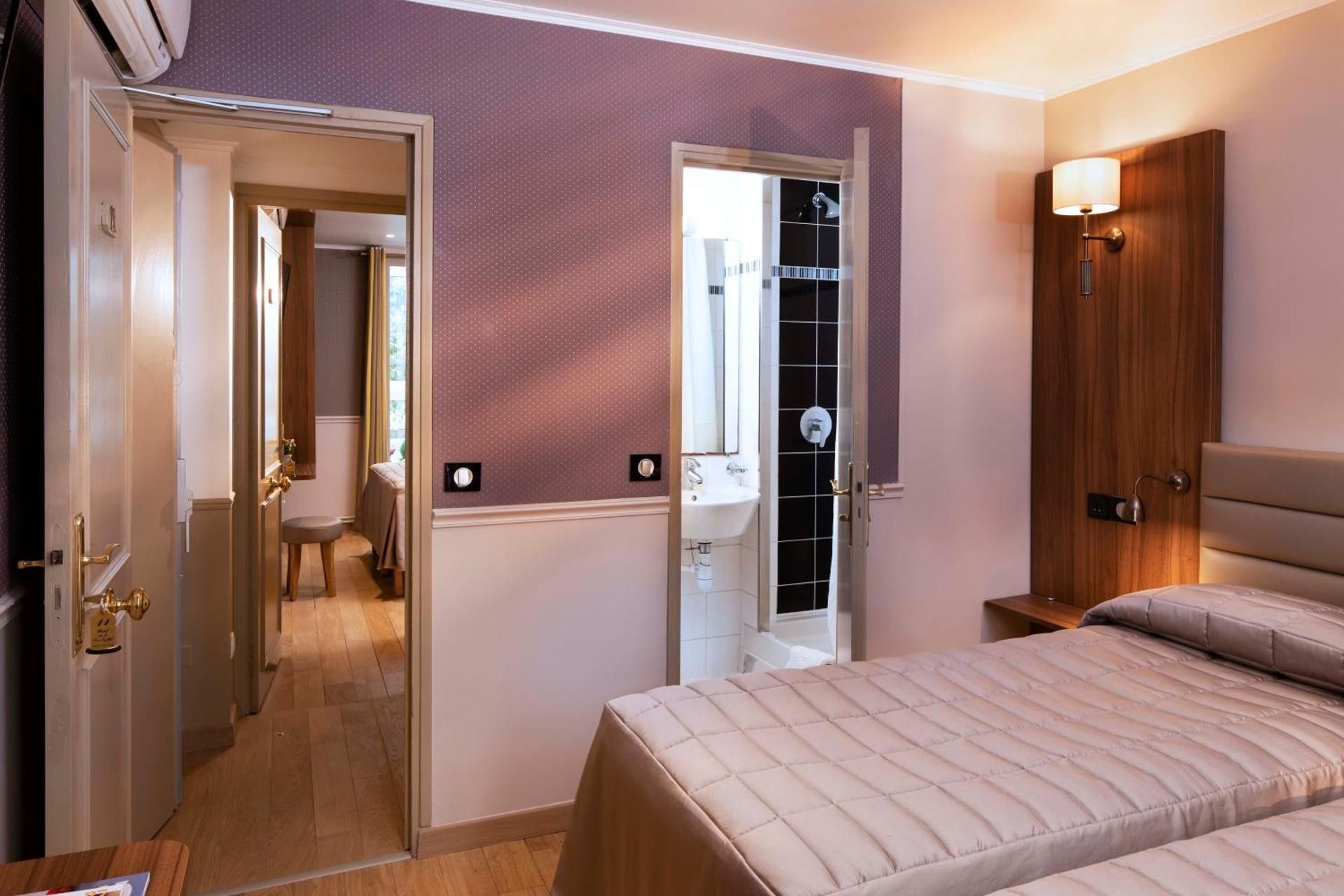 Quadruple Room with Terrace