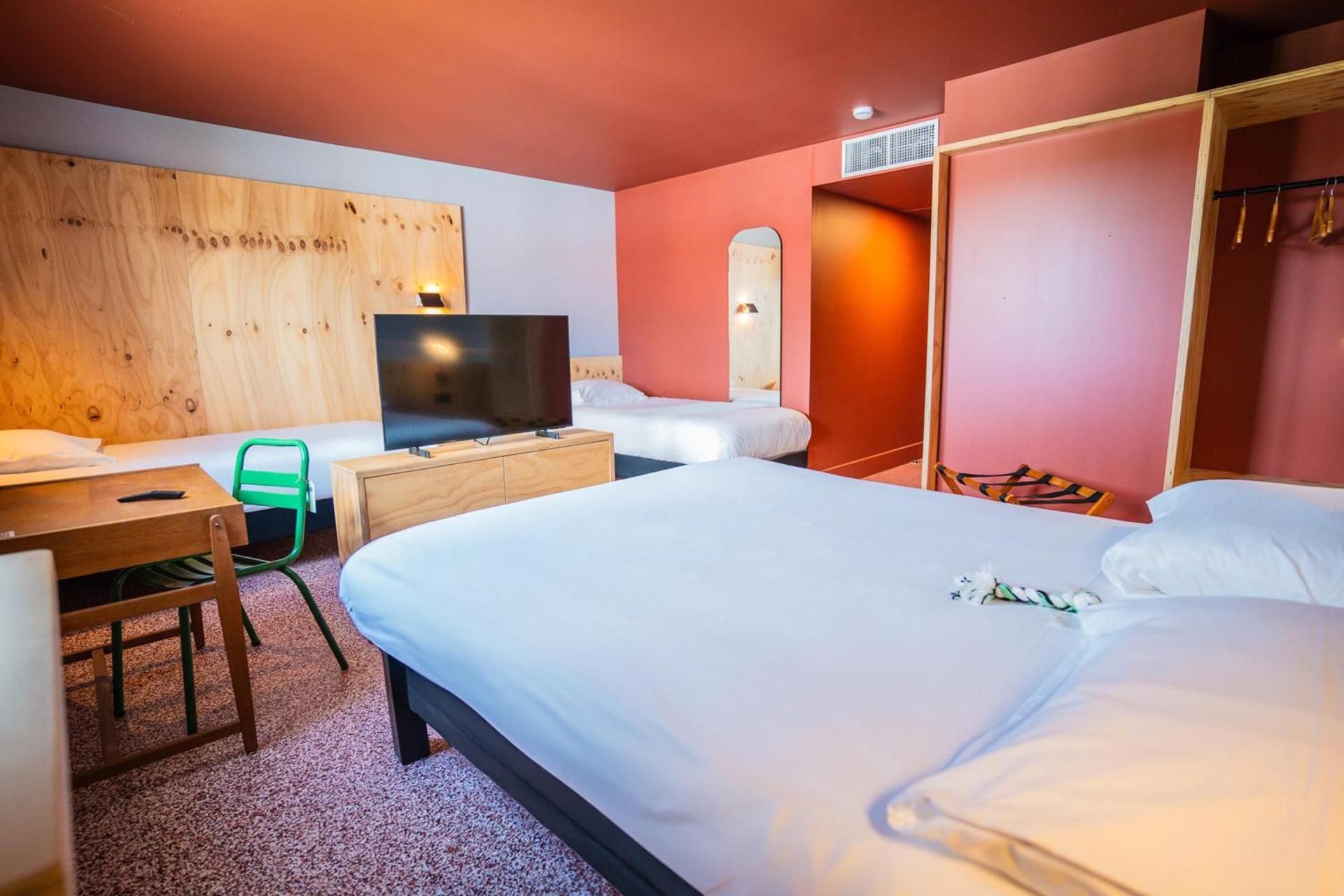 POP Family Room for 4 people