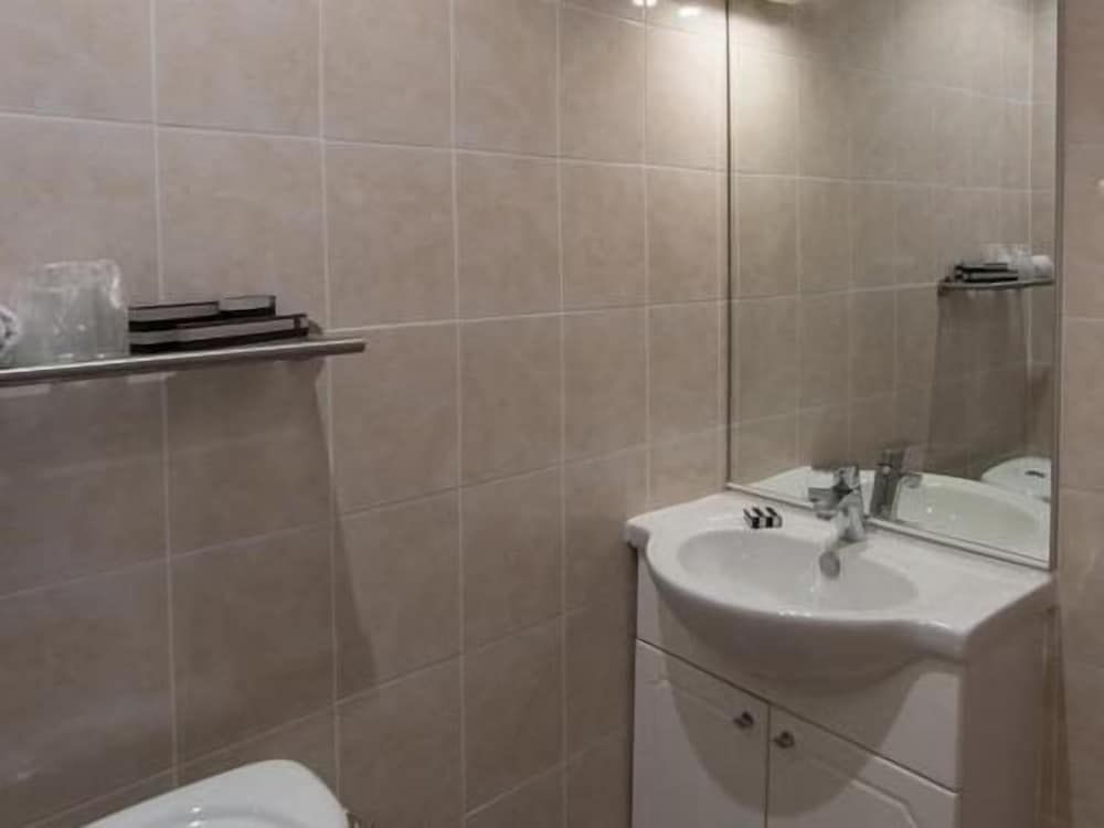 Hotel La Carpe D'or Double Room, Ensuite 12