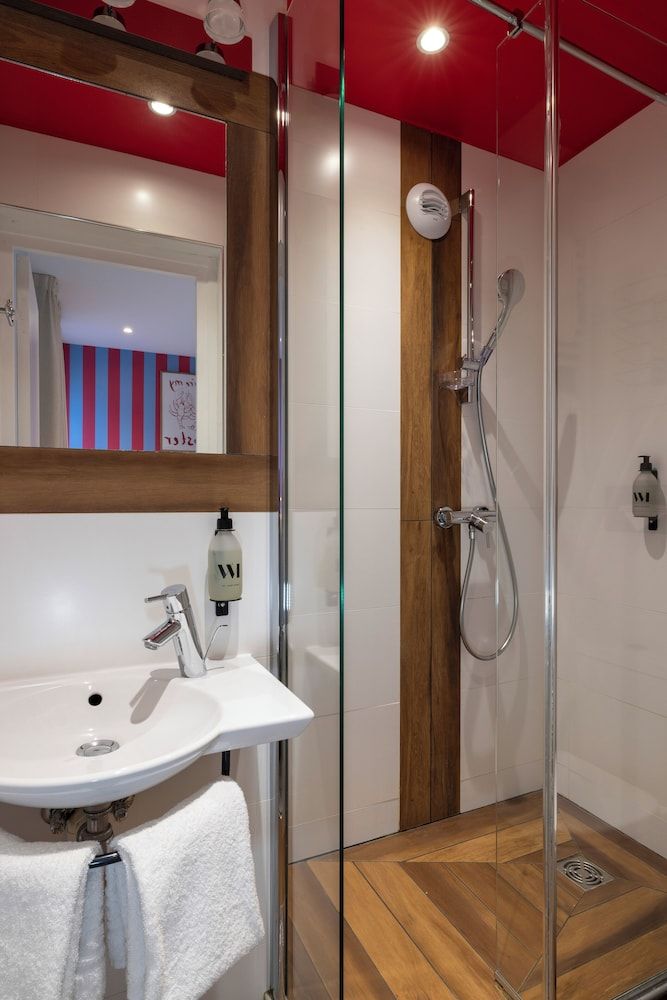 undefined Hôtel La Folie des Prés - Saint-Germain-des-Prés 10