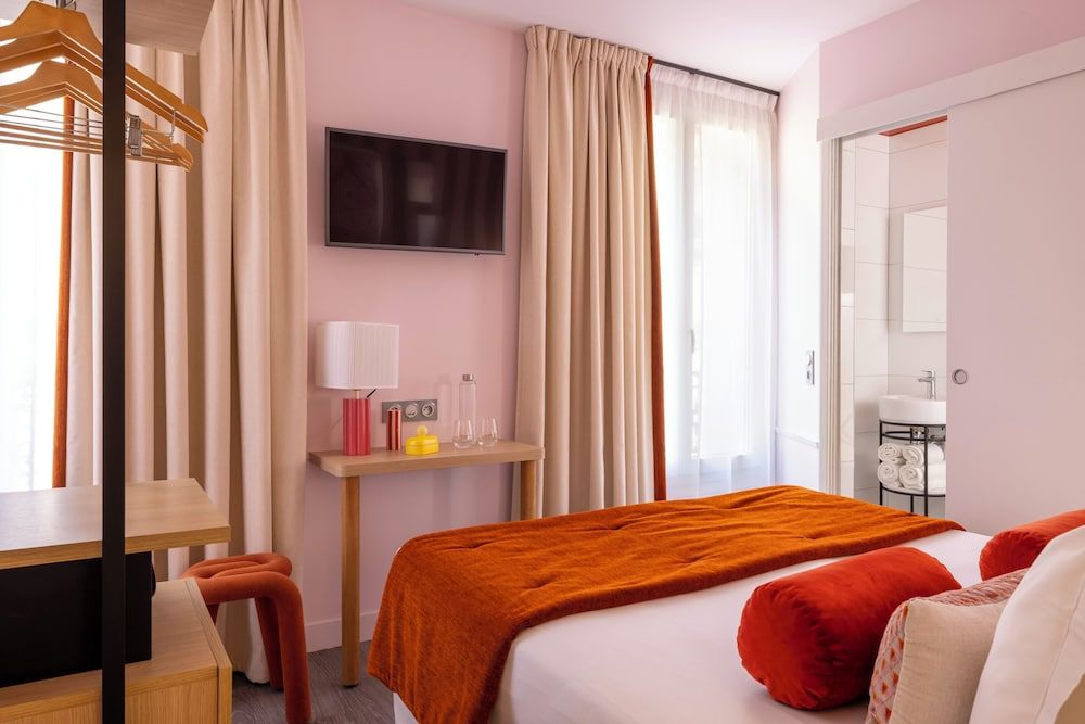 undefined Hôtel La Folie des Prés - Saint-Germain-des-Prés 2