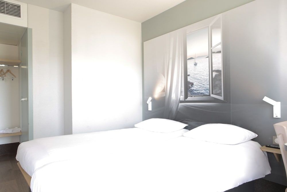 B&B HOTEL Hyères Twin Room, Non Smoking 2