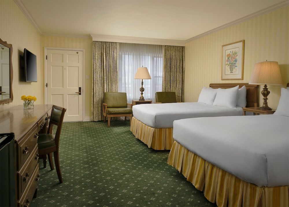 Little America Hotel Deluxe Room, 2 Queen Beds